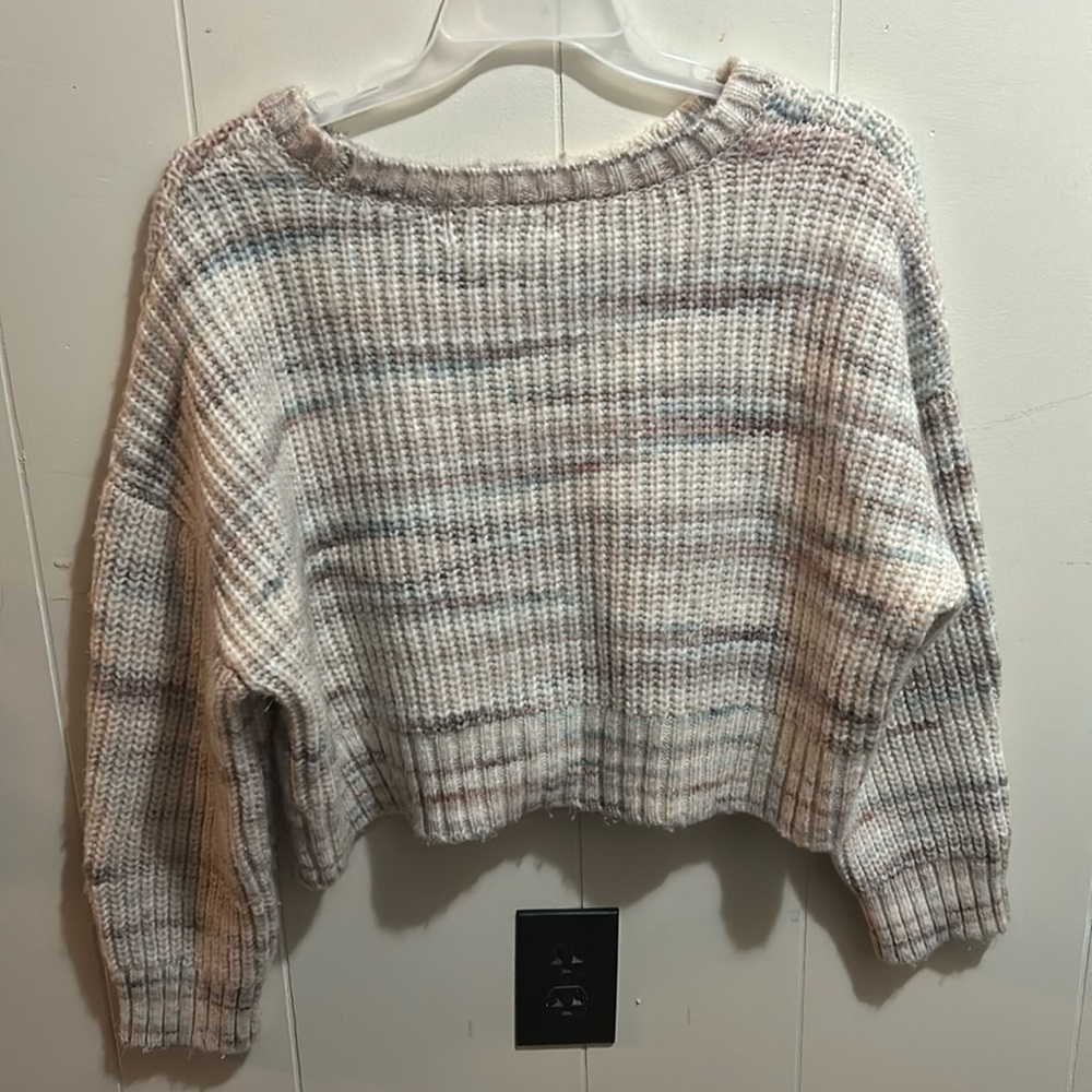 Cropped sweater with strips, super soft and comfy never worn